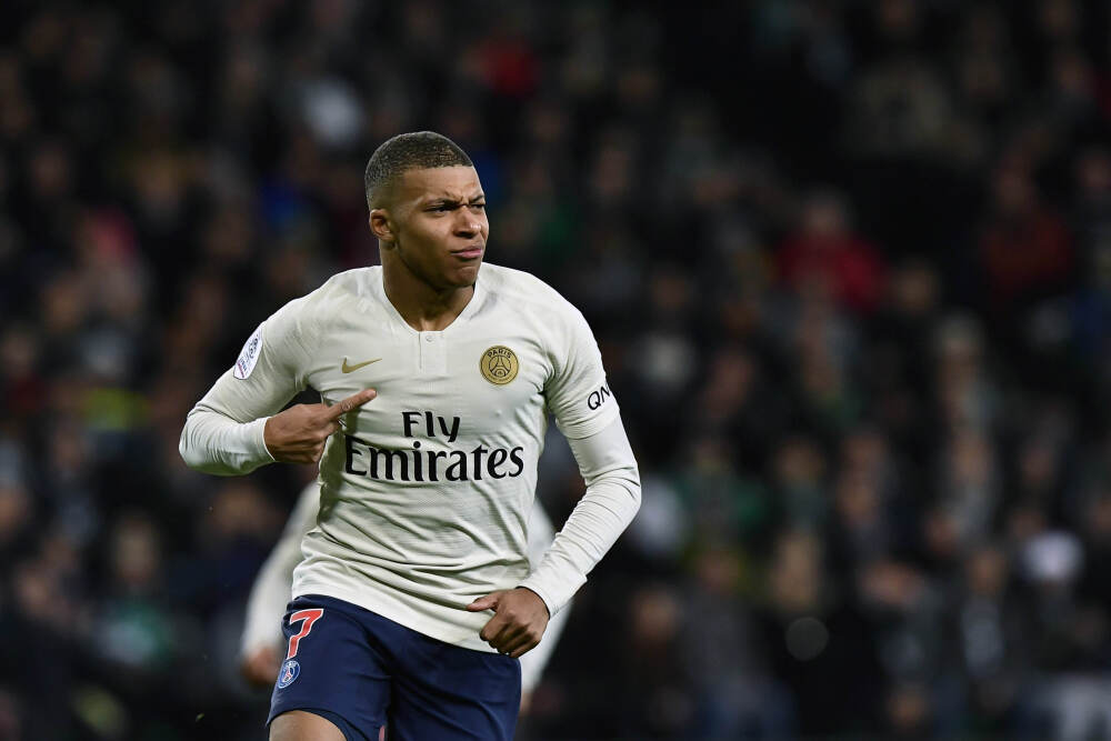 RBC警告美元可能面临类似互联网泡沫后暴跌40%的风险